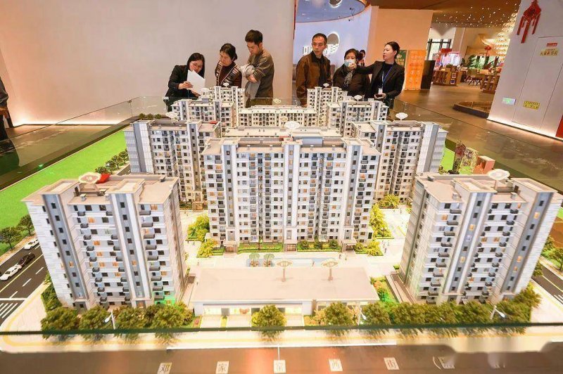 杭州武林银泰百货C馆的潮流街区开街 20多个首店品牌集中亮相